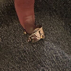 NEW!! Gold Fish Design Ring